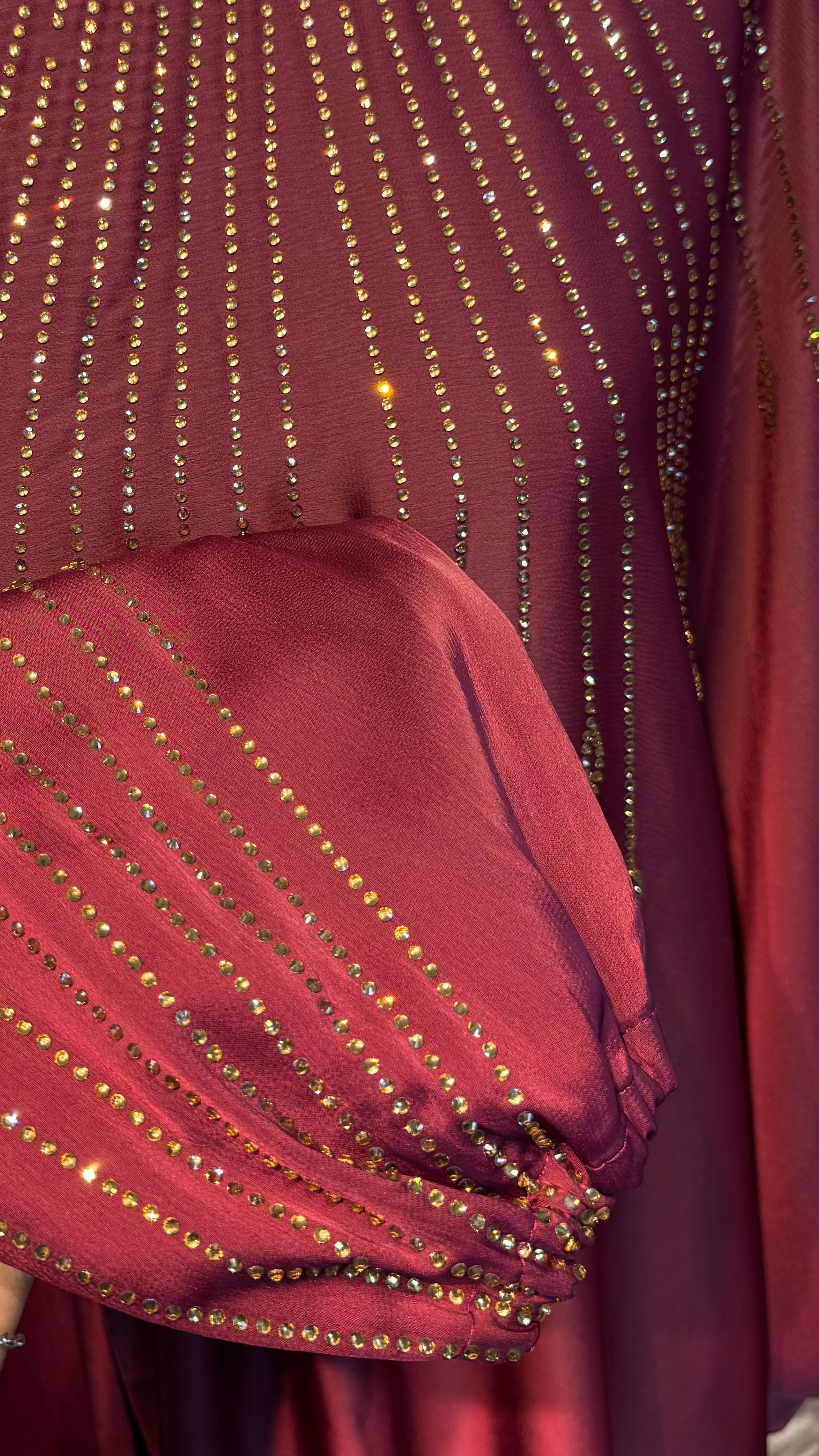 One Side Farasha Abaya Set with Hijab - Maroon