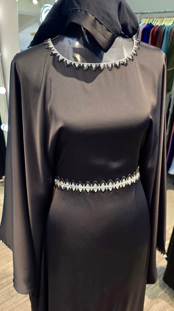 Black Farasha Zoom Abaya with stone embellishment lining.