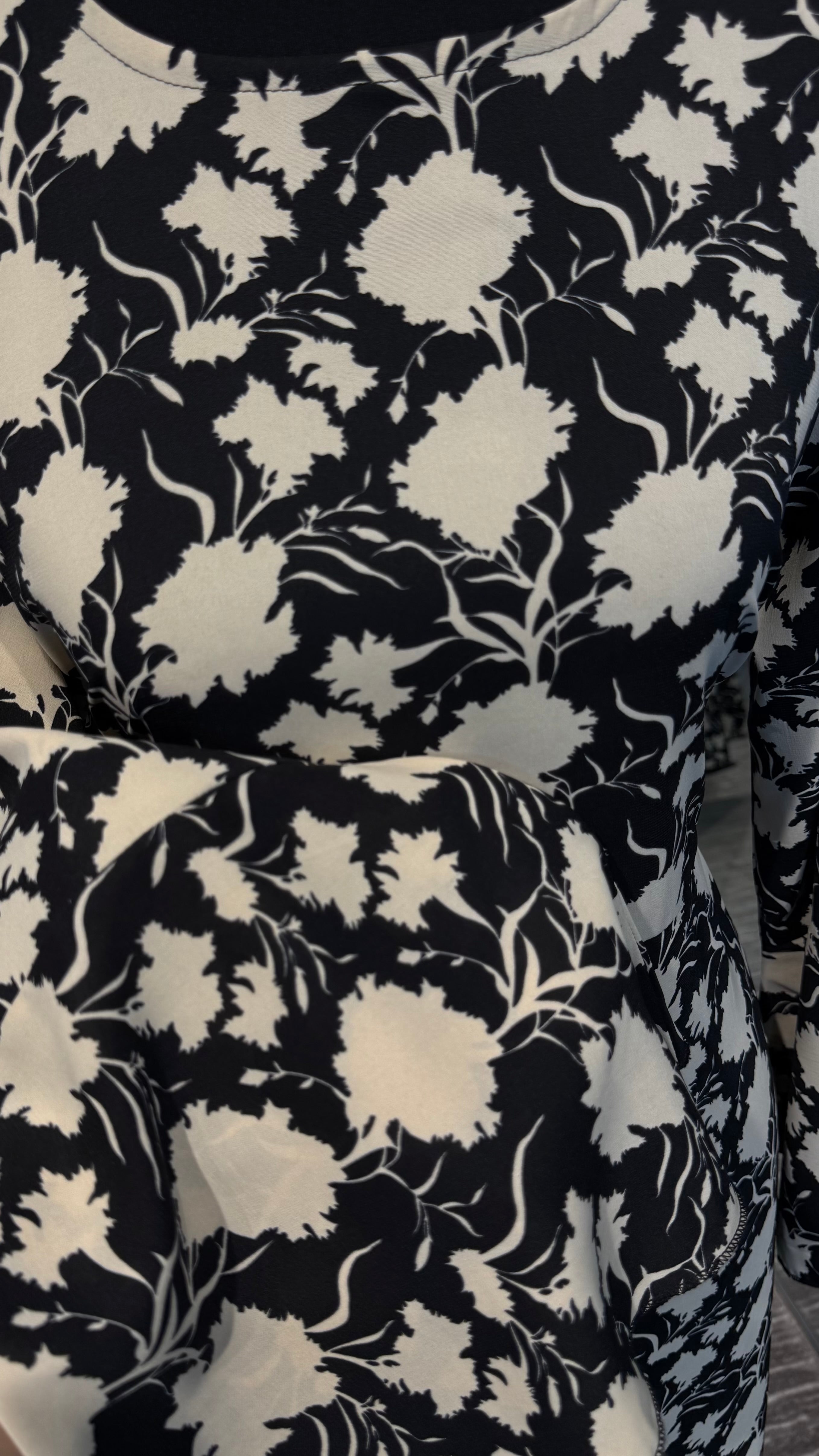 Chiffon Printed Abaya Dress with Chiffon Hijab – 2 Piece - Black & Beige