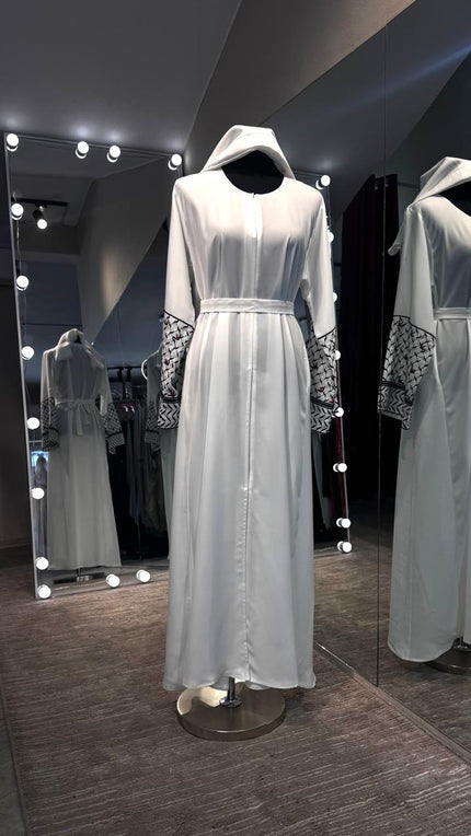 White Nida Abaya with Kuffiyah Embroidered Sleeves