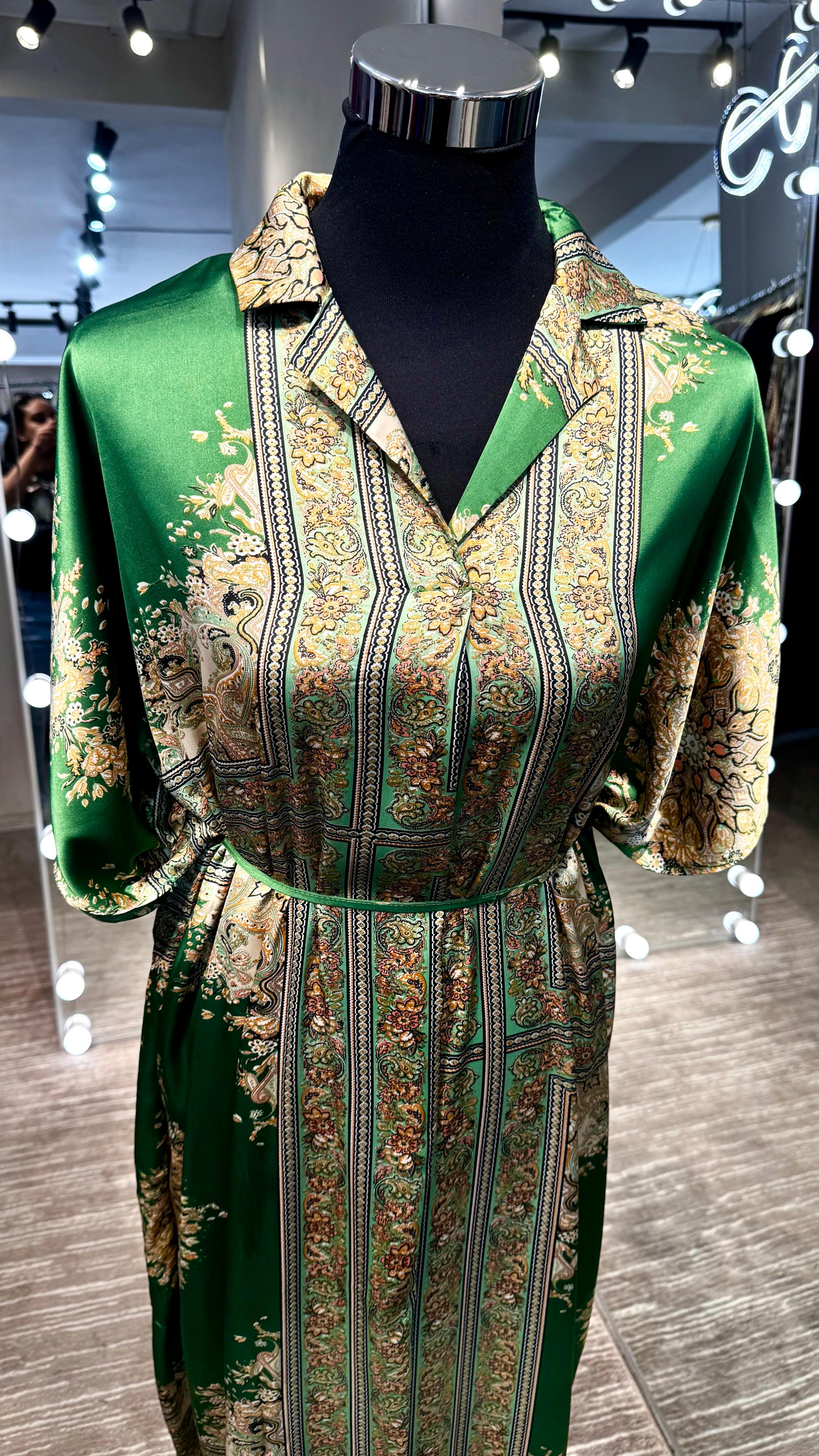 Green satin oriental printing Kaftan