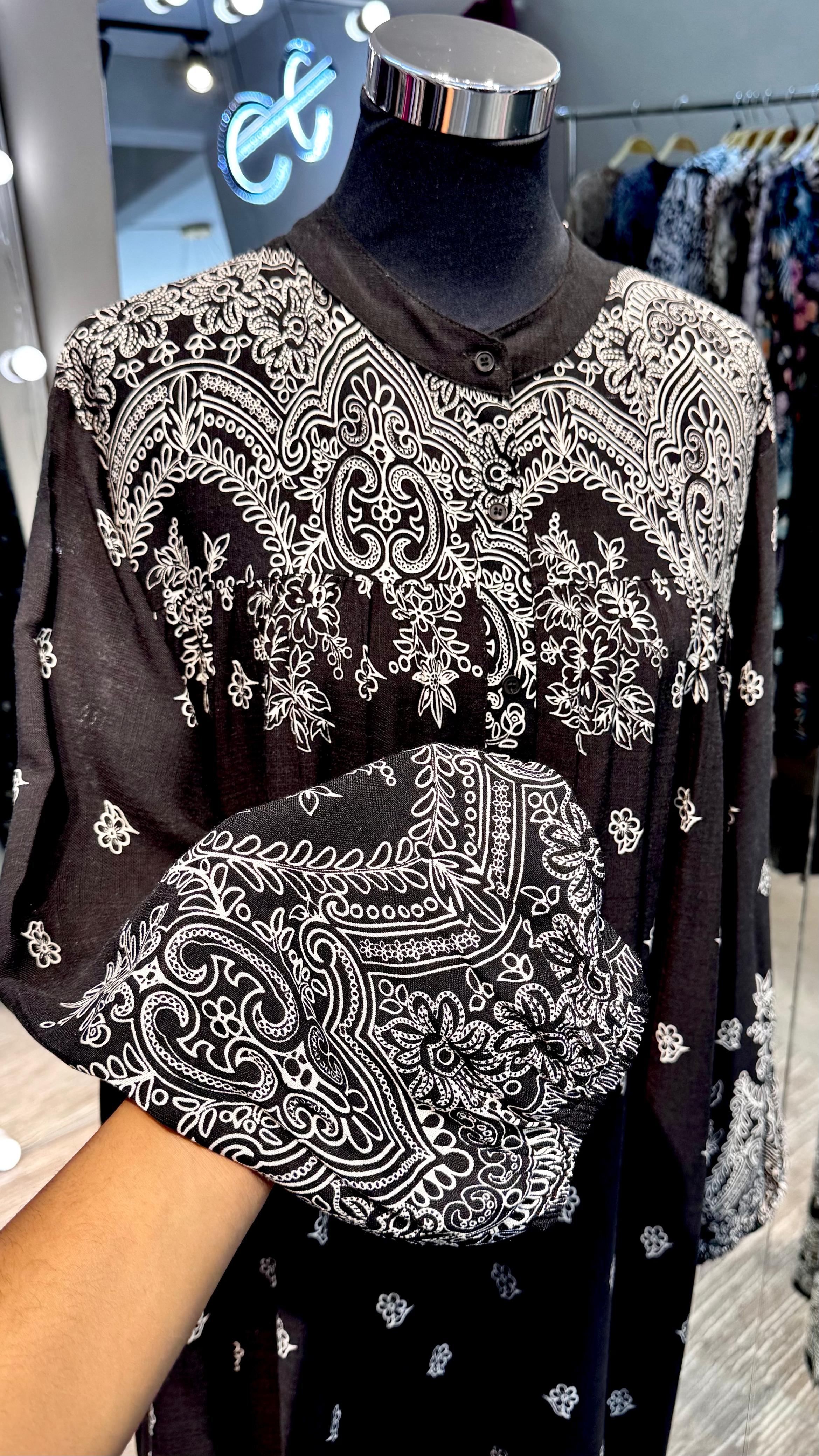 Black cotton dress with flower print