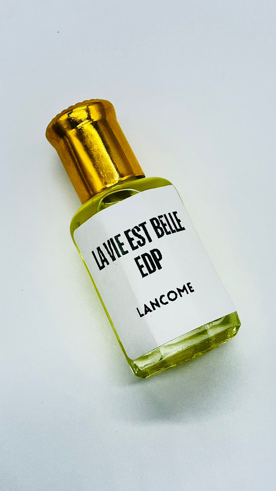 Lancôme la Vie est Belle Intense 12ML Oil perfume.